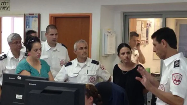 שקד בתחנת מד''א באשדוד