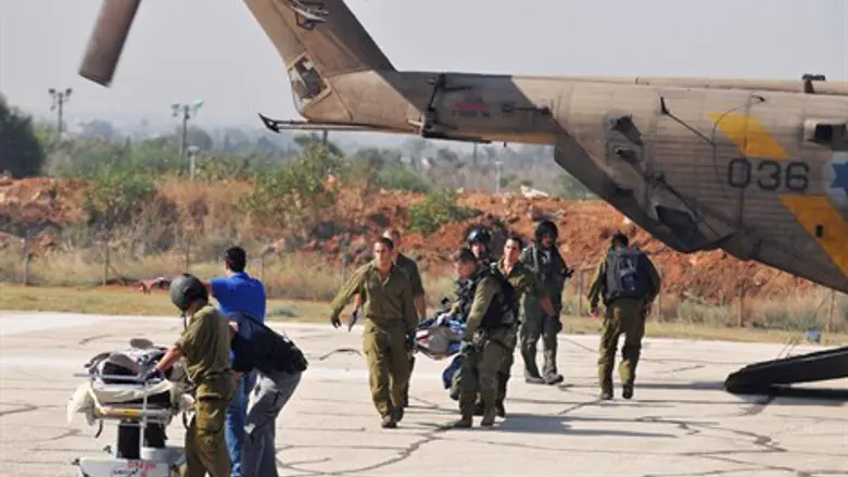 פינוי פצועים. ארכיון