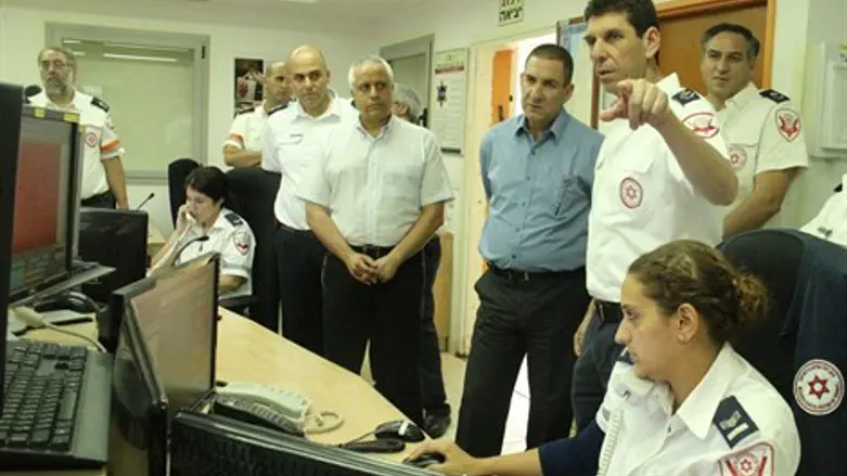 רון טל בתחנת אשדוד