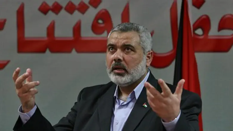 לא להשאיר לו יכולת צבאית. הנייה