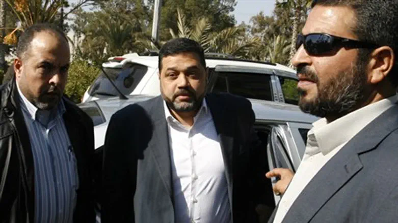 Hamas official Osama Hamdan (center)