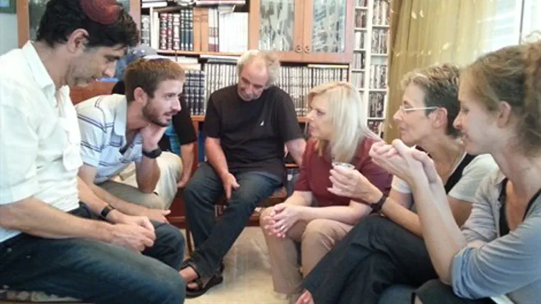 שרה נתניהו בבית משפחת גולדין