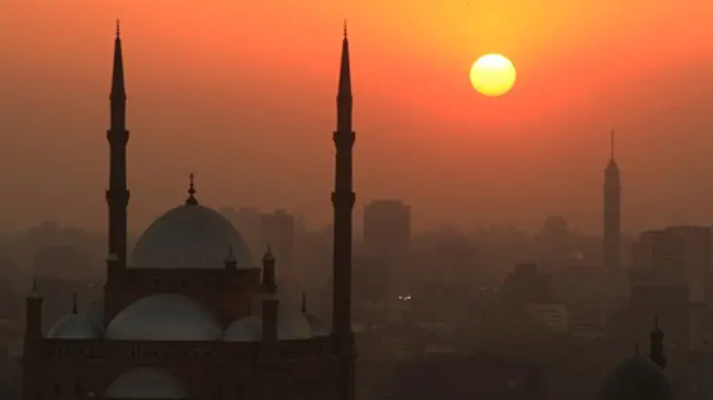 בוקר של מו"מ עולה על קהיר