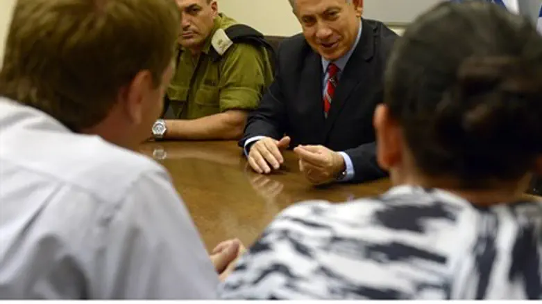 Биньямин Нетаньяху на встрече с жителями Юга