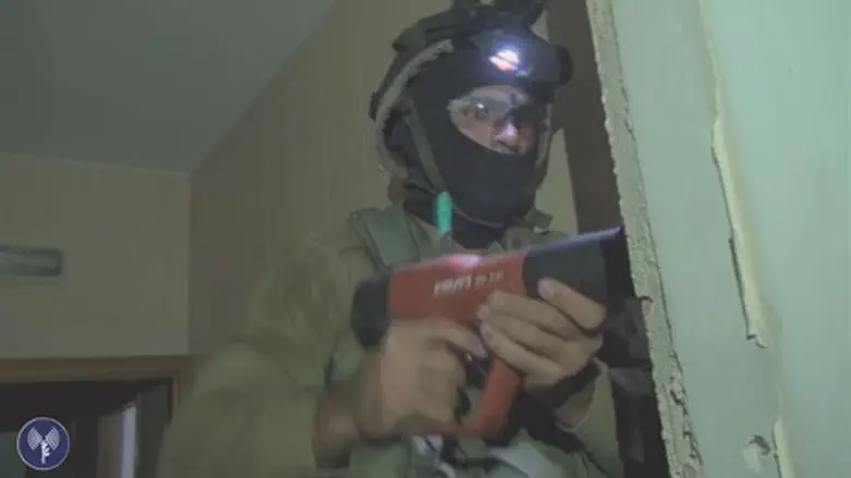 הריסת בתי חוטפי הנערים