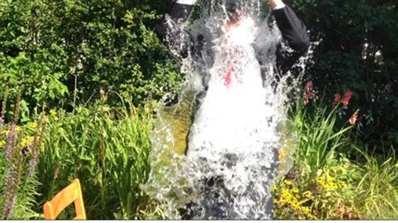 MK Dov Lipman takes the ice bucket challenge