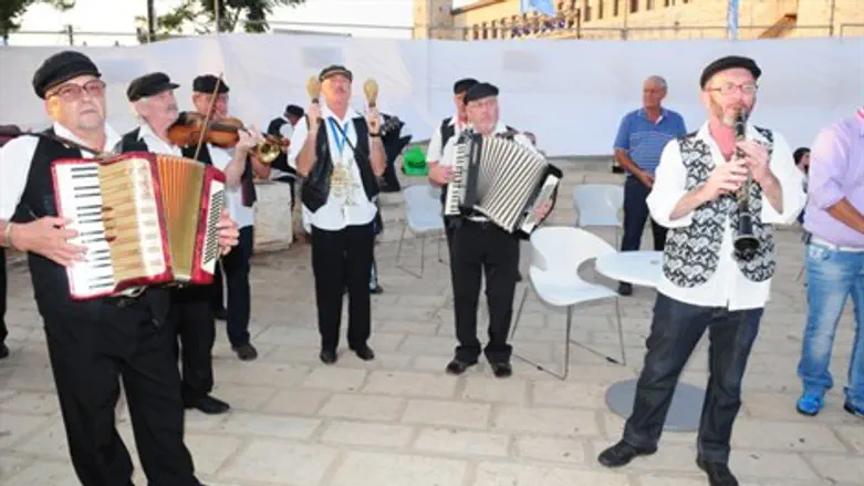 חפשו אותם בסמטאות