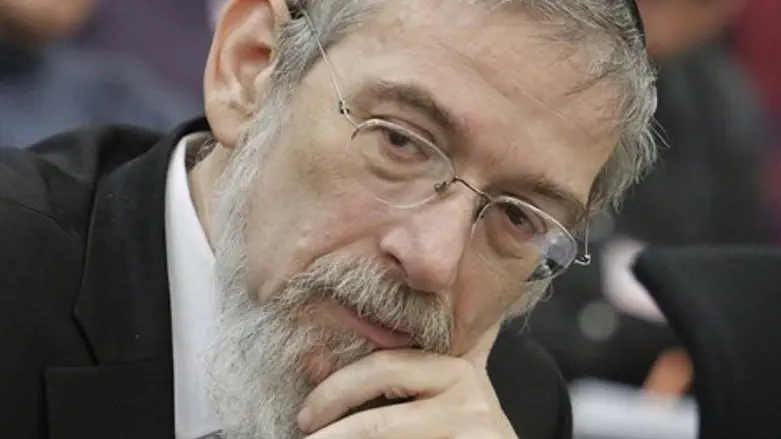 סייעו להתבוללות. מלכיאור