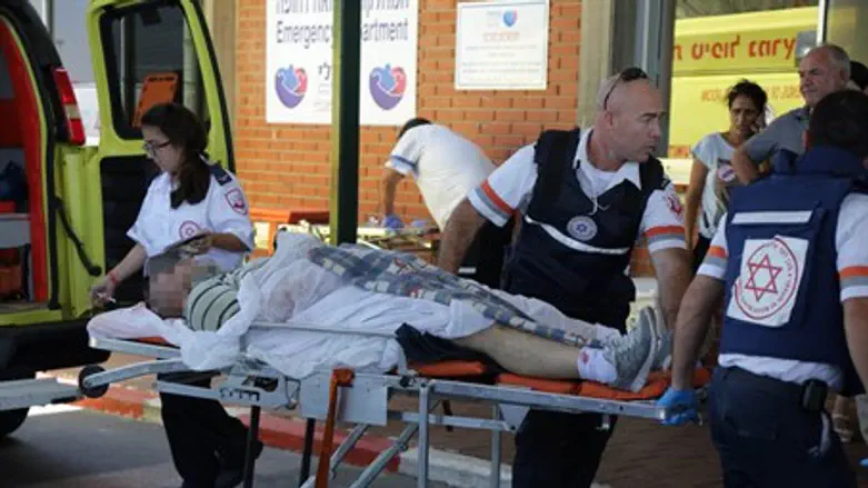 Man wounded by mortars at Erez Crossing