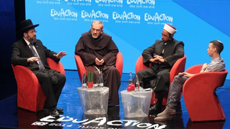 הרב לאו בפורום הפיס