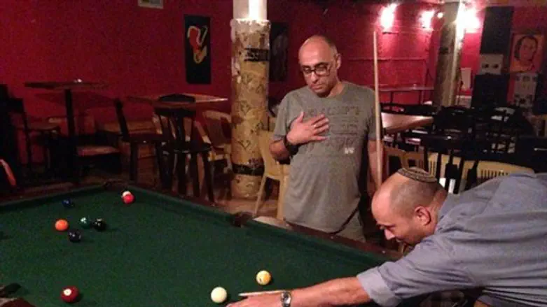 בנט בכפר עזה