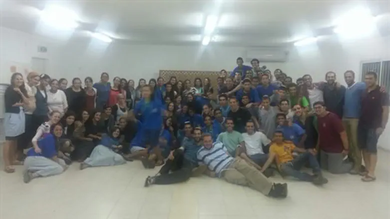 בערב בוגרים