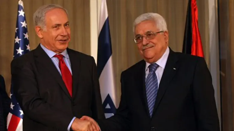 נפגשו. נתניהו ואבו מאזן