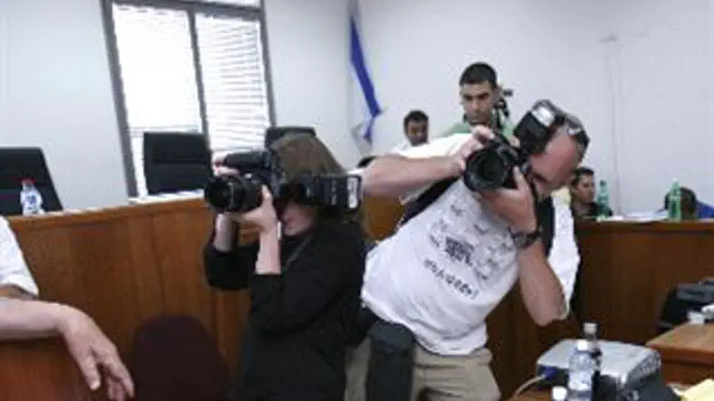 פגיעה במשפט. אילוסטרציה