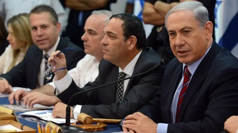 ישיבת ממשלה במועצת חוף אשקלון בנימין נתניהו