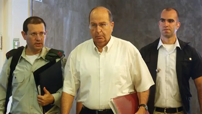 משה יעלון