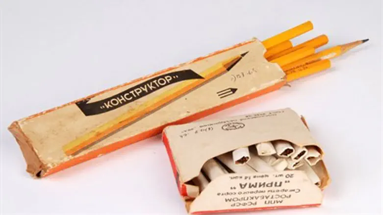 עפרונות, כתיבה