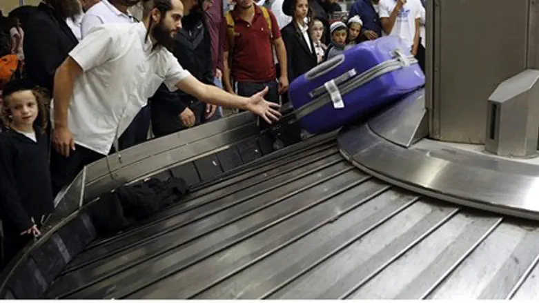 Ultra orthodox Jewish in airport