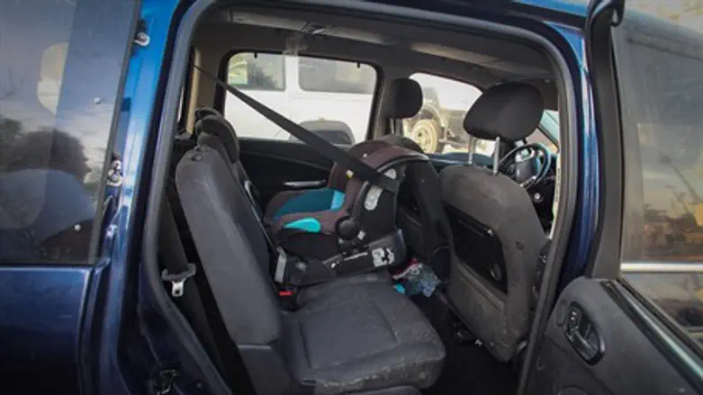 Car seat of forgotten child (file)