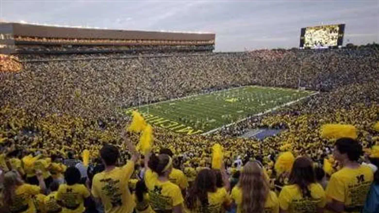 אצטדיון ה"ביג האוס". שבר שיאים