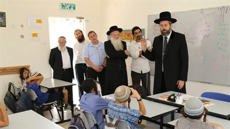הרב הראשי בביקור בתלמוד התורה