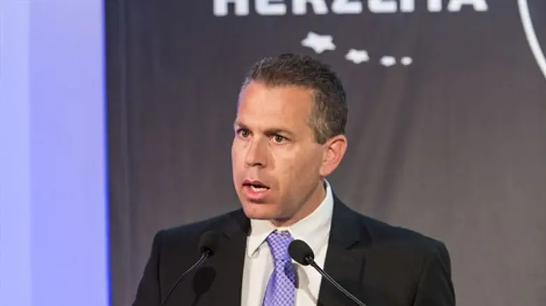 הצעה נדיבה. ארדן