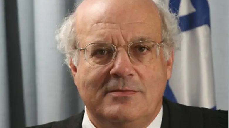 מעשה קונדס. השופט מלצר