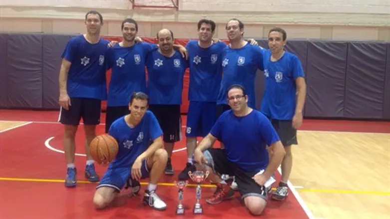 אלופים. "המרכזי קטמון"