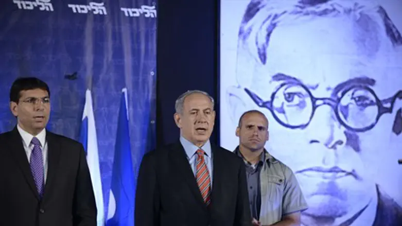 הפעם ללא הבוס. נתניהו ודנון