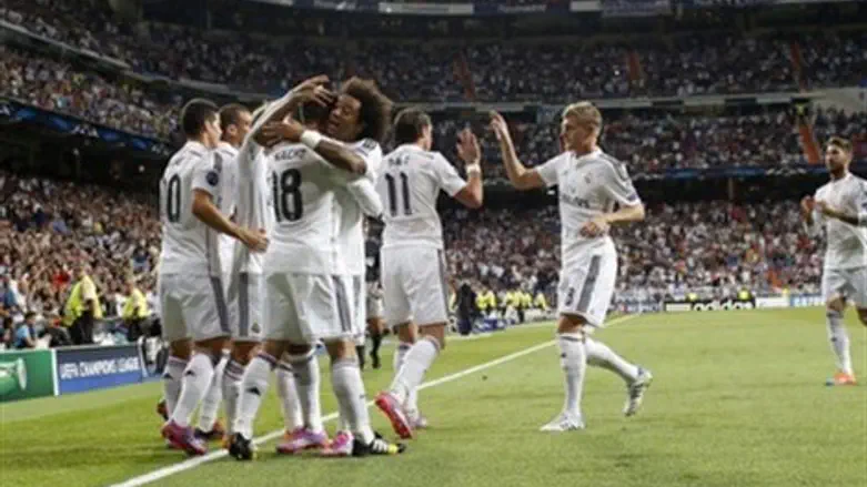 חגיגה בלבן. שחקני ריאל חוגגים