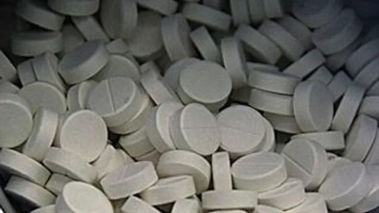 להיזהר עם התרופות.