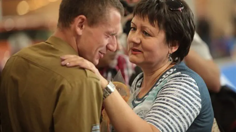 Reunion of a lone soldier and his mother