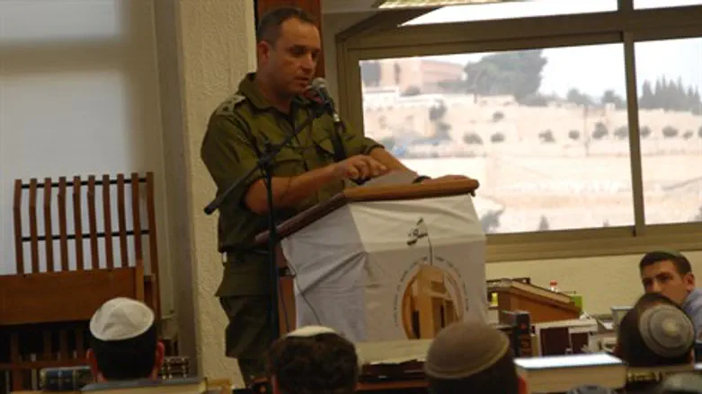 מח''ט הצנחנים