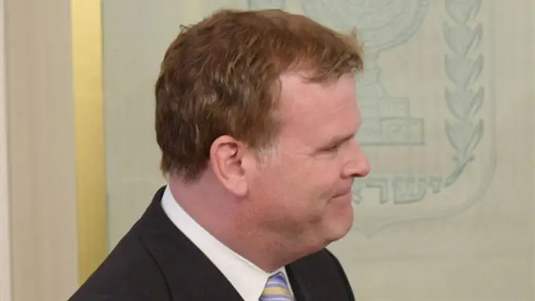 לבלום. שר החוץ הקנדי