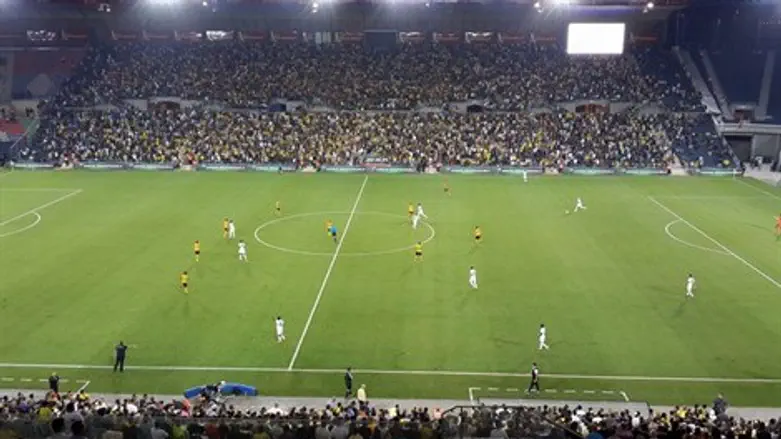 18,000 אוהדים. טדי הערב