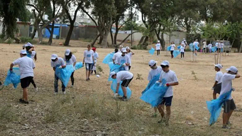 מנקים ביום הניקיון