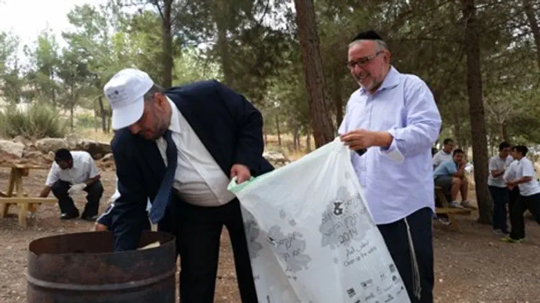 אבוטבול מנקה