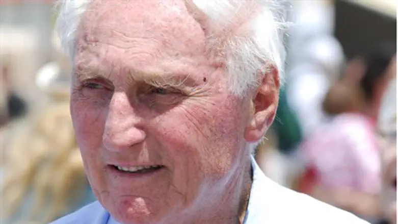 Шломо Лахат