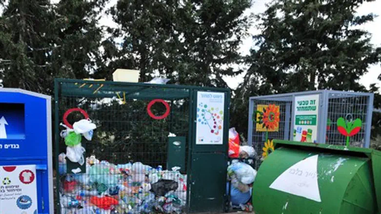 מכלי מיחזור