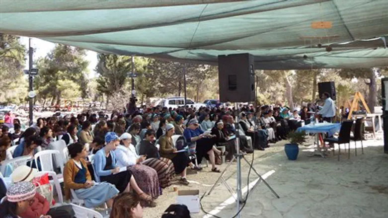 הרב אתרוג בכנס