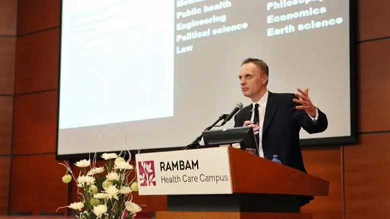 מתחרט. הורטון