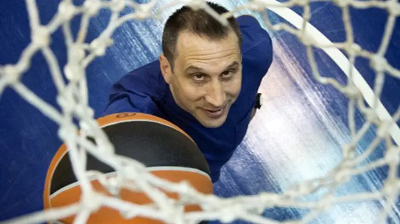 בלאט, קרוב לעשות היסטוריה