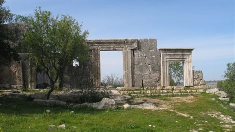 בית הכנסת במירון