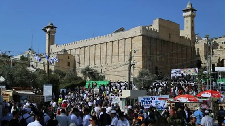 חוגגים בחברון