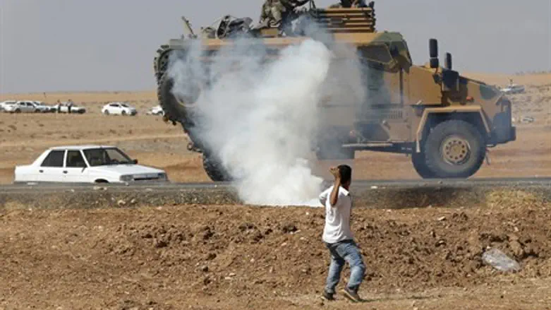 Turkish police fire teargas at Kurdish protes