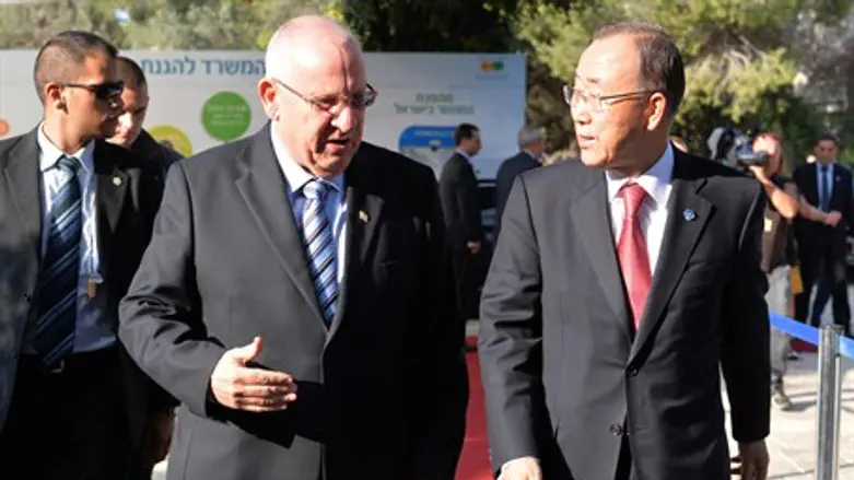 Реувен Ривлин и Пан Ги Мун