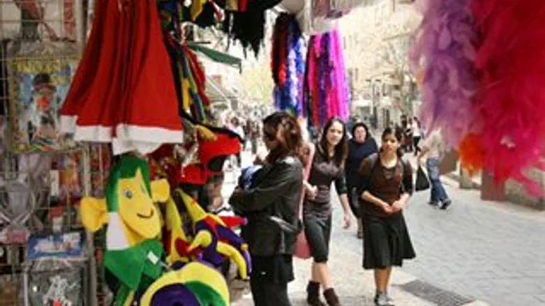 עלולה להסגר השנה. חנות במדרחוב בן יהודה בי-ם
