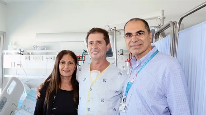 פרופ' בולוטין, בן הרוש ורעייתו