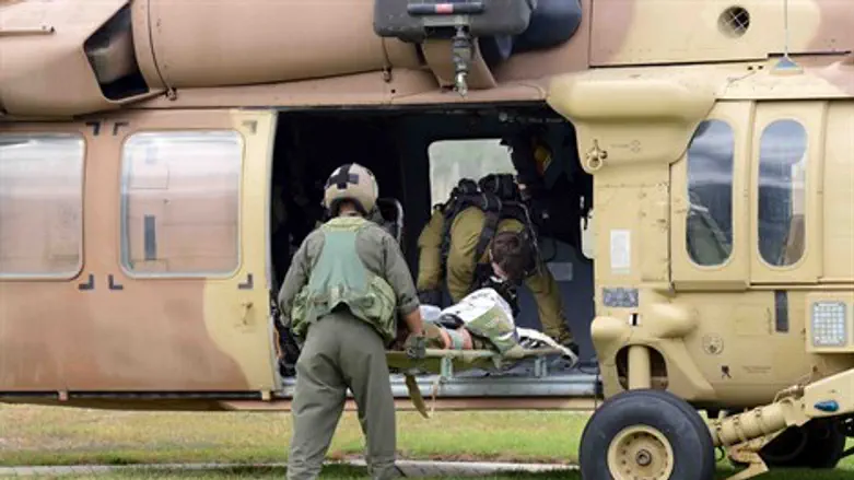 פינוי פצועים. ארכיון