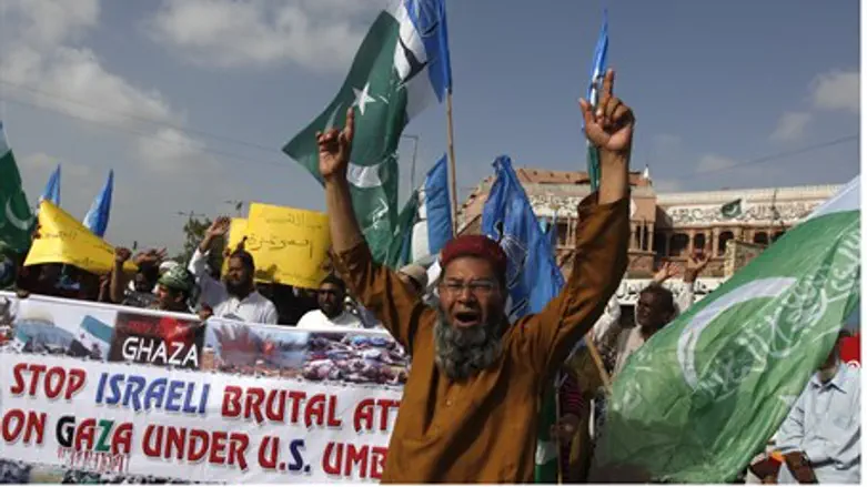 Jamaat-e-Islami activists in Pakistan (file)